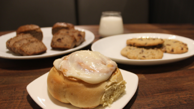 Cinnamon Roll, Cookies and other Pastries